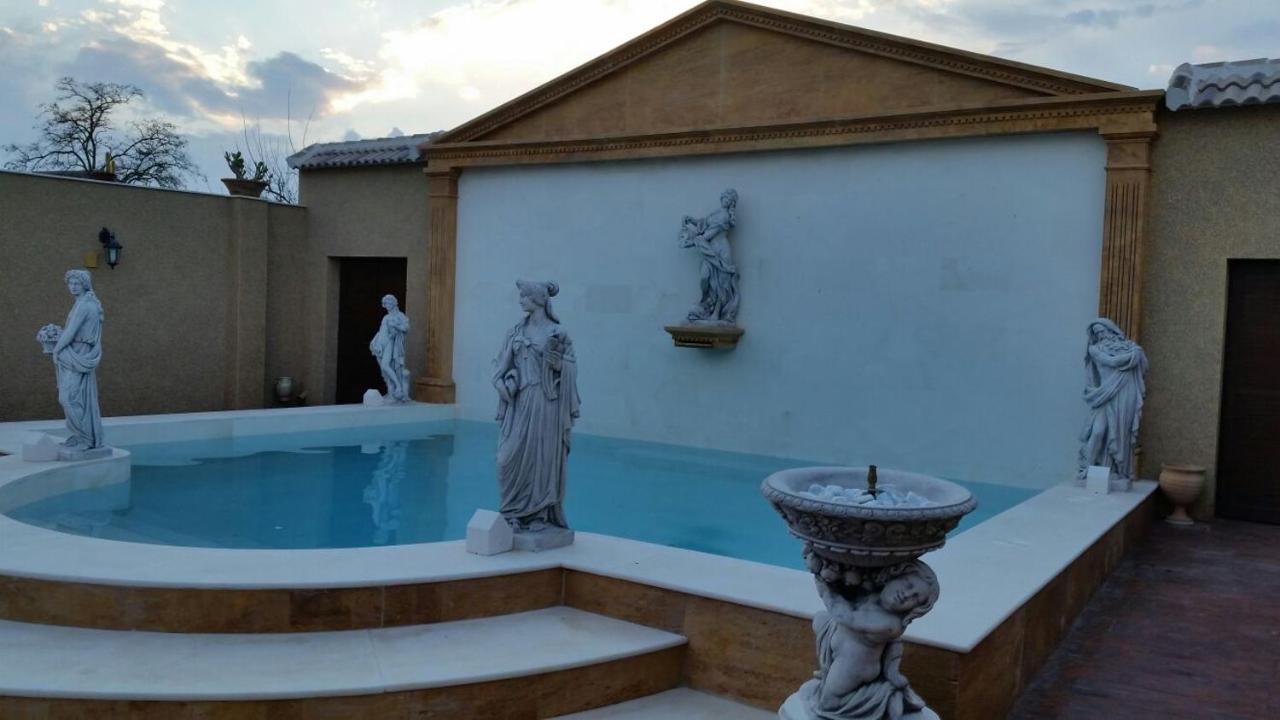 La Fuente Romana Campo-Nubes エクステリア 写真
